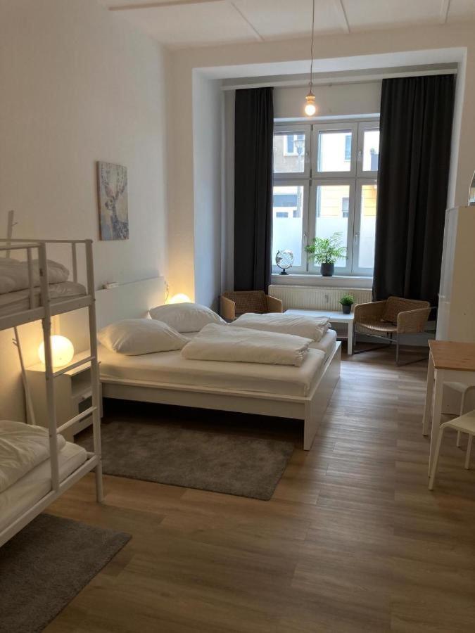 Corner Hostel Berlin Prenzlauer Berg Екстер'єр фото