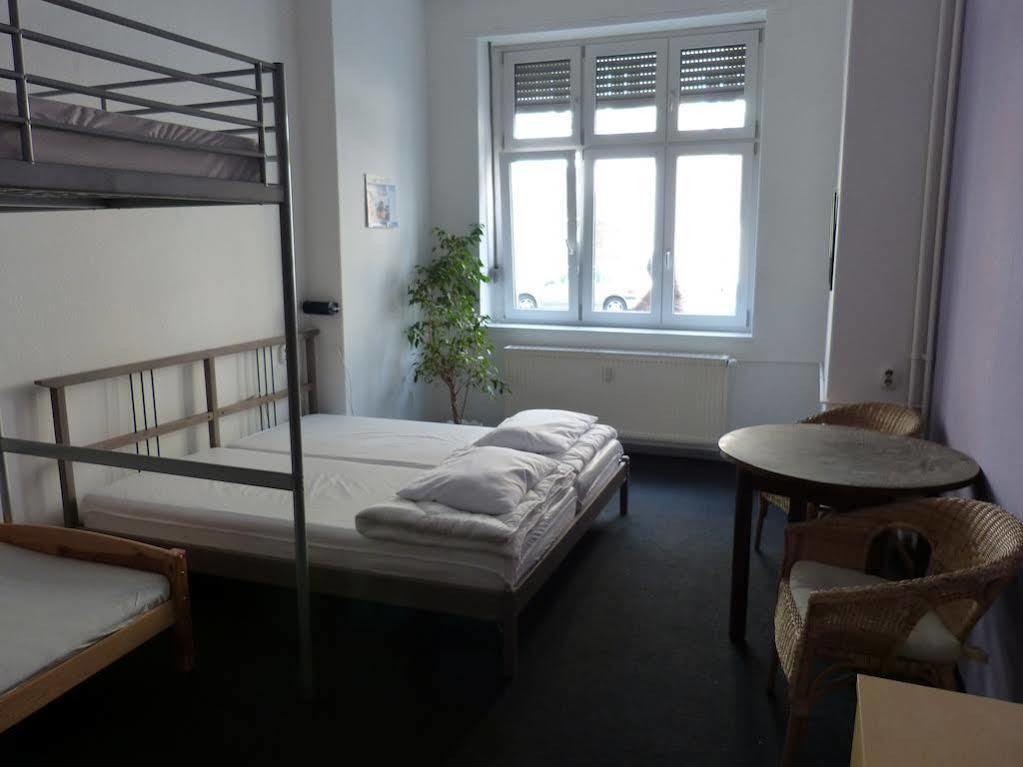 Corner Hostel Berlin Prenzlauer Berg Екстер'єр фото