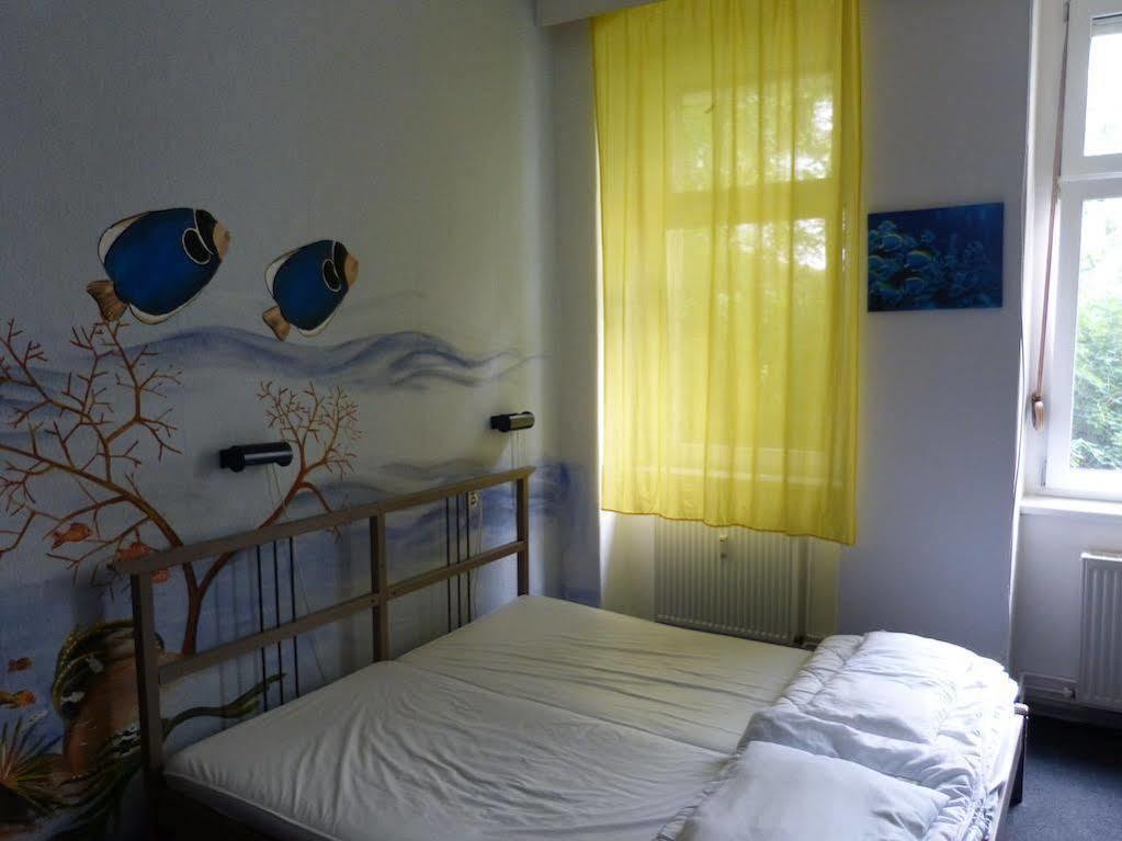 Corner Hostel Berlin Prenzlauer Berg Екстер'єр фото